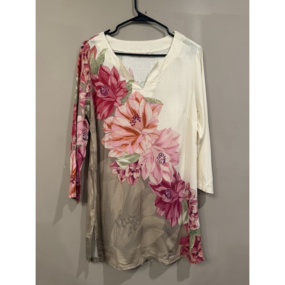 Soft Surroundings V Neck Floral Tunic - Women's Medium Rayon Beach Vaca